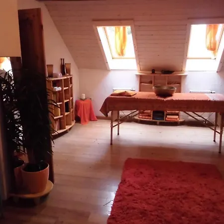 Inn Gastehaus Und Cafe - Lichthof Ottendorf (Bavaria)